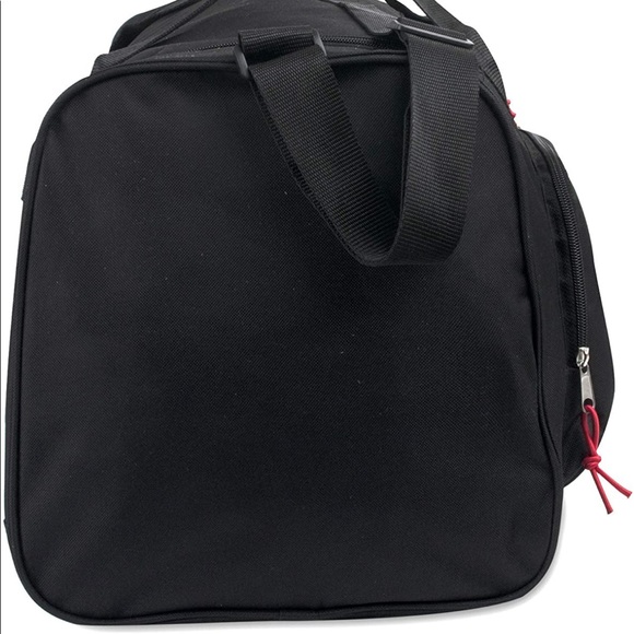 New Roomy Travel Duffle Bag - Picture 5 of 5